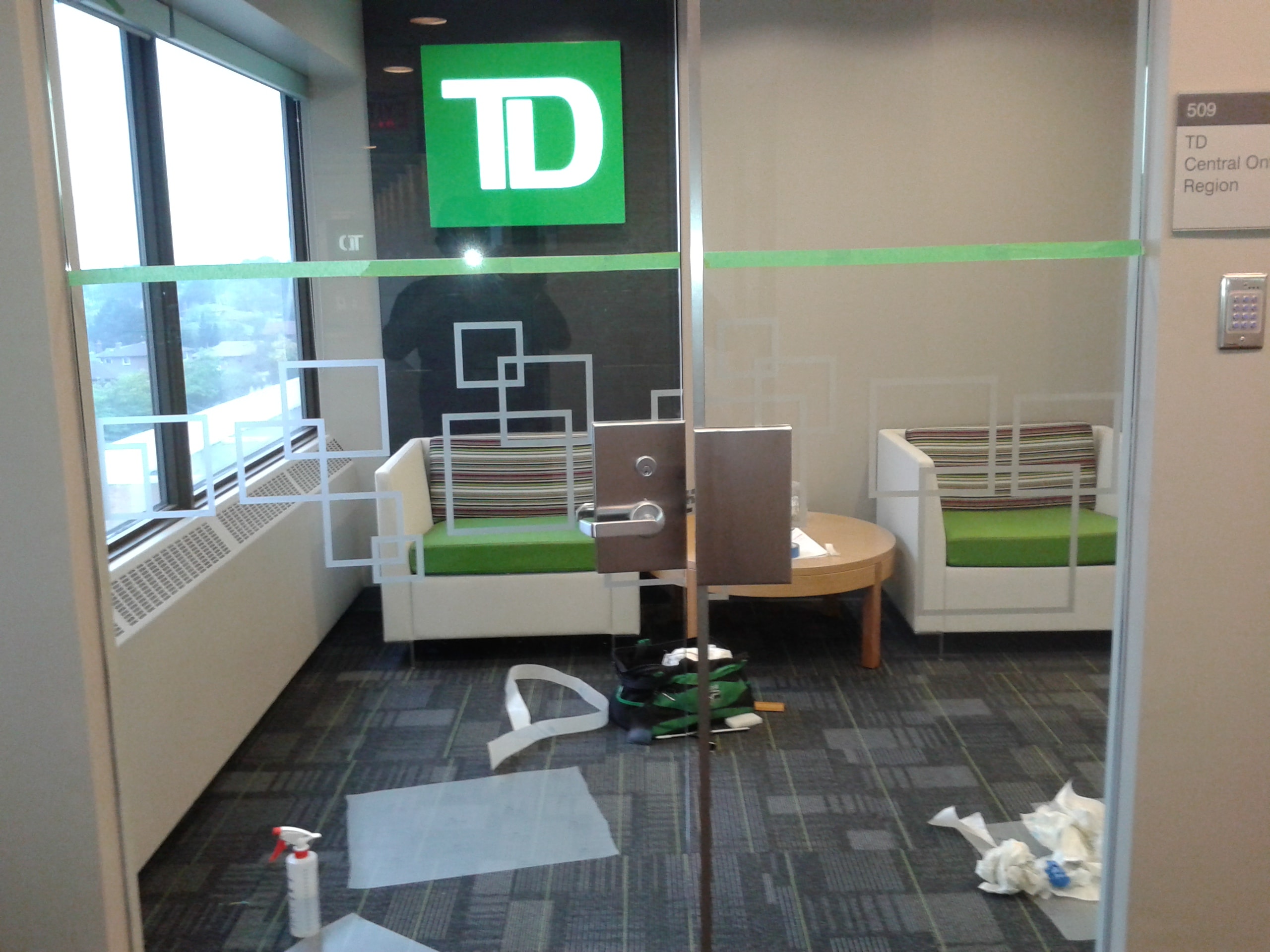 Vinyl Lettering & Cut Graphics